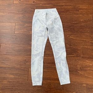 Lululemon leggings size 4 great condition